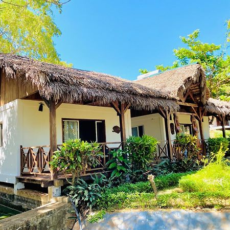 Hotel Océan Beach Sakatia Nosy-Be Extérieur photo