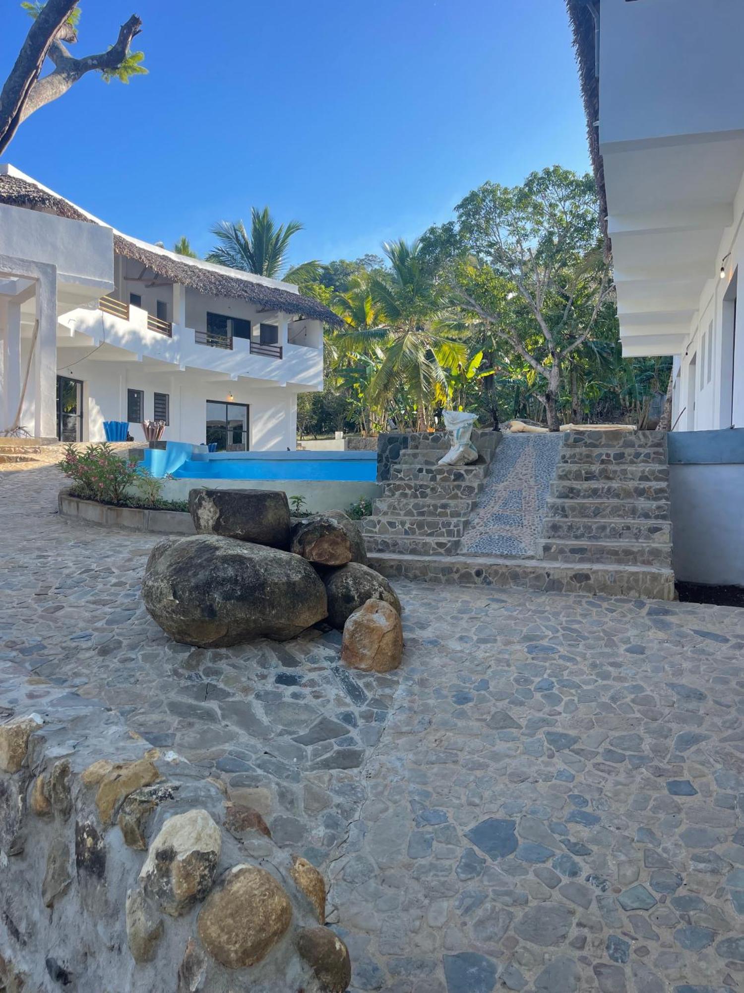 Hotel Océan Beach Sakatia Nosy-Be Extérieur photo