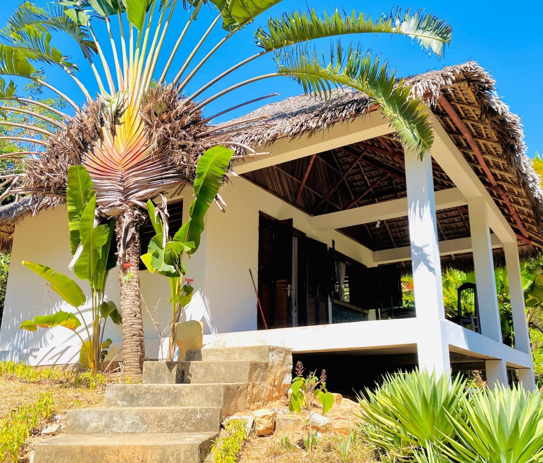 Hotel Océan Beach Sakatia Nosy-Be Extérieur photo